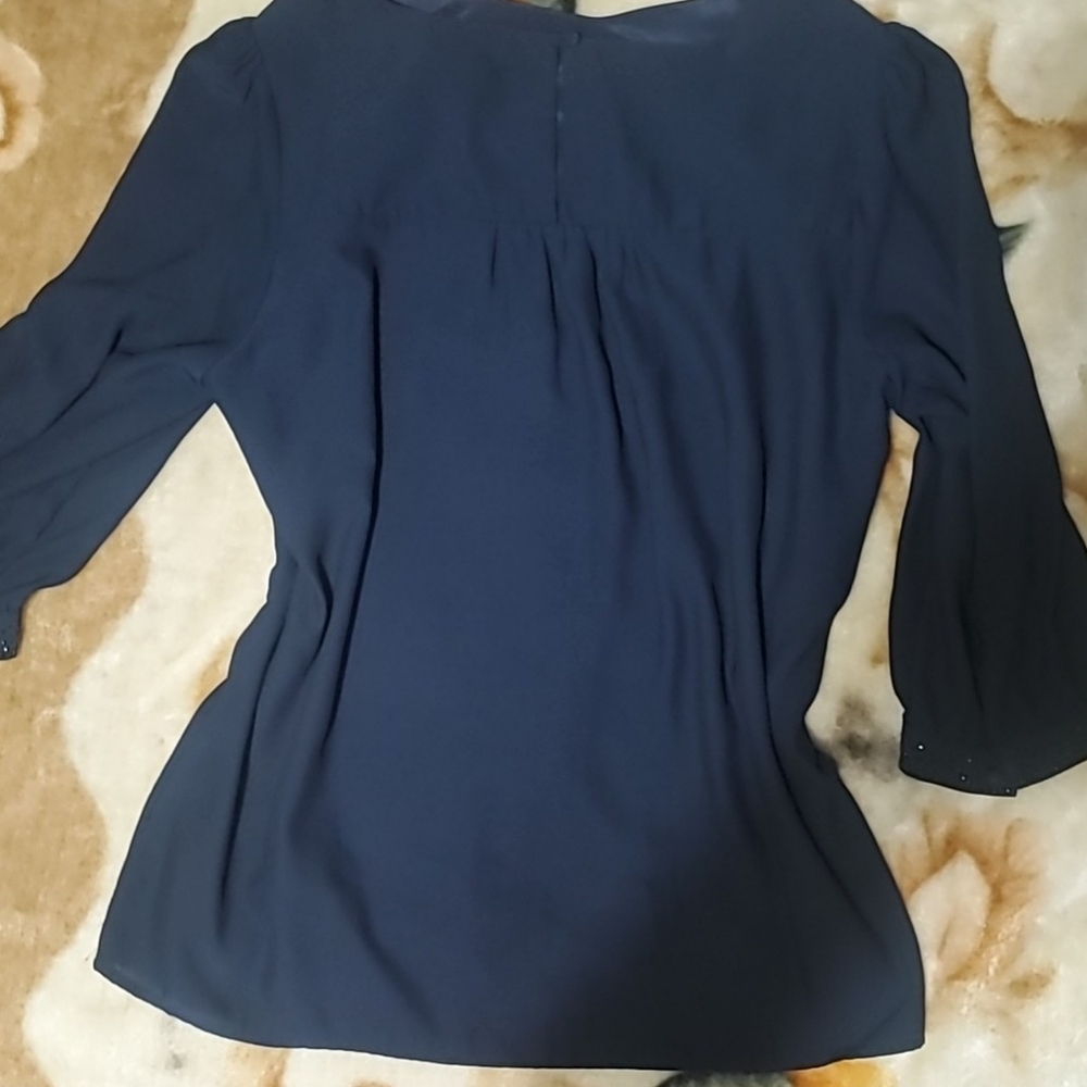 H&M Top - Picture 2 of 4